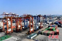 中国国务院关税税则委员会决定调整进境物品进