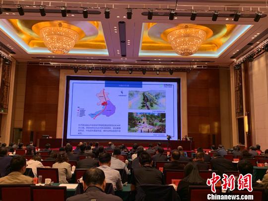 山西是一个“望得见山、看得见水、记得住乡愁”的好地方。　刘小红 摄