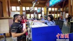 海南59国入境免签政策实施一周年入境旅客增长近16%