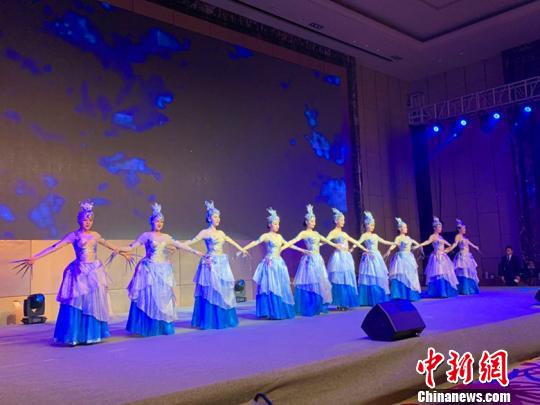 此次推介会共有300余人参加。　刘小红 摄