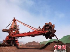 大连港混矿业务量突破3000万吨大关 国际中转量超1500万吨