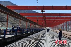 落实“放管服” 西藏取消企业银行账户许可 落实“放管服” 西藏取消企业银行账户许可