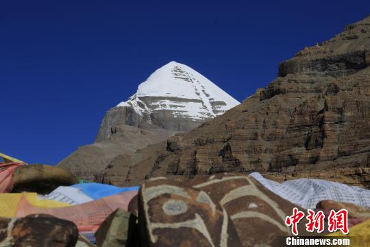 图为阿里冈仁波齐神山。资料图 主办方供图