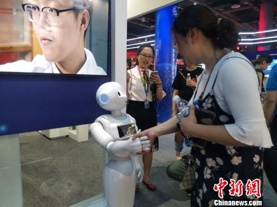 2019世界工博会上黑科技满满 魏佳文 摄