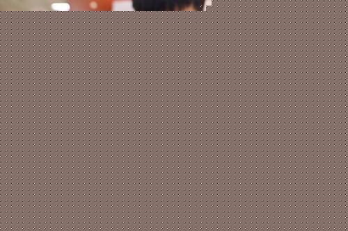 资料图：银行工作人员清点货币。/p中新社记者 张云 摄
