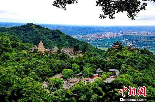 图为平凉崆峒山一角。(资料图) 徐振华 摄